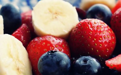 Quina és la millor manera de menjar fruita, a trossos o espremuda?