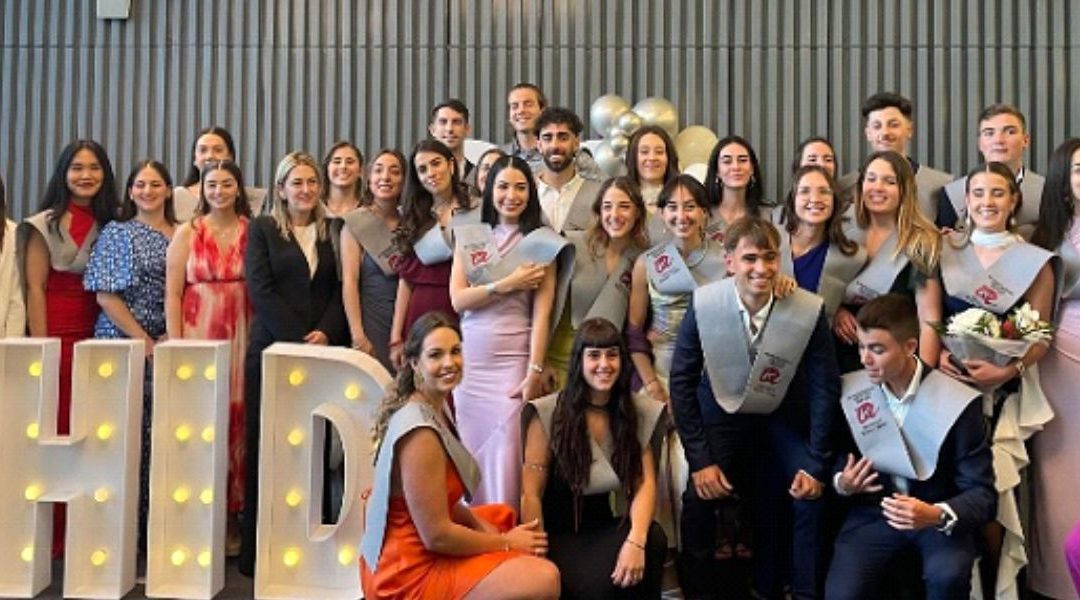 El CoDiNuCat va assistir a l’acte de Graduació i entrega d’orles als alumnes del Grau en Nutrició Humana i Dietètica de la Universitat Rovira i Virgili (URV).