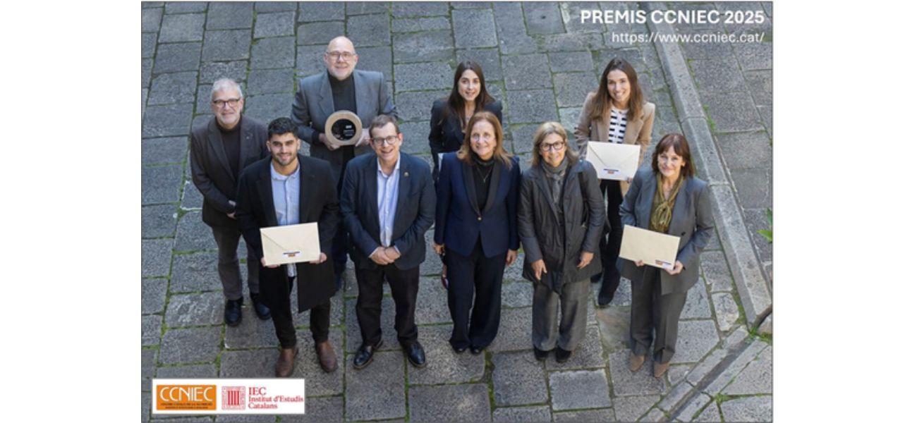 La Sra. Gemma Salvador i la Sra. Nancy Babio representen CoDiNuCat als Premis del Centre Català de la Nutrició de l’Institut d’Estudis Catalans