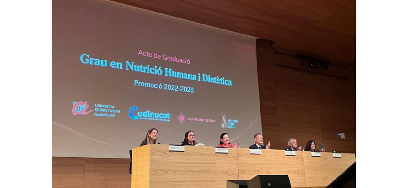El CoDiNuCat participa en l’acte de graduació dels estudiants del Grau en Nutrició Humana i Dietètica de la Universitat Rovira i Virgili