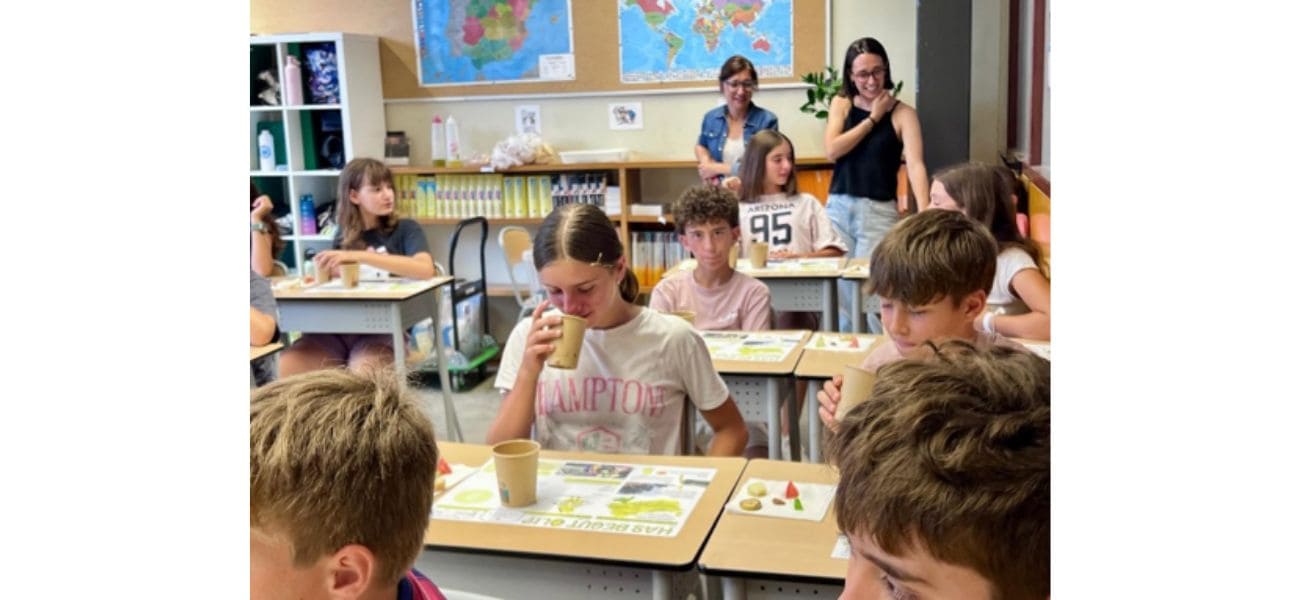 Més de 4.300 alumnes participen als tallers “Has begut oli” de la DOP Siurana durant el curs 2025-2026